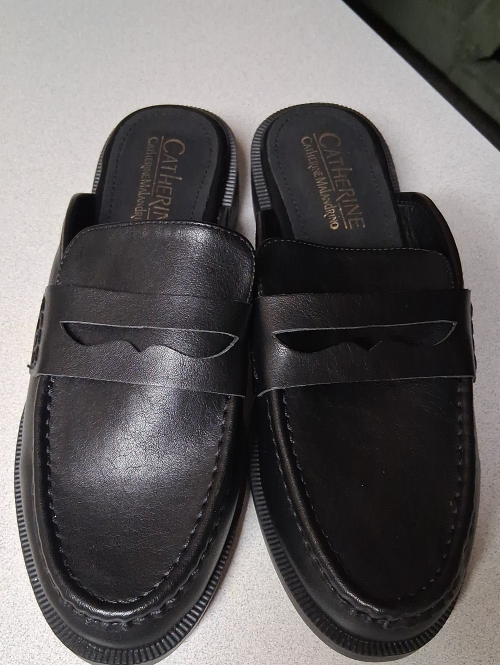 BNWOT Womens Catherine Malandrino Black Leather Mule Loafers 8.5